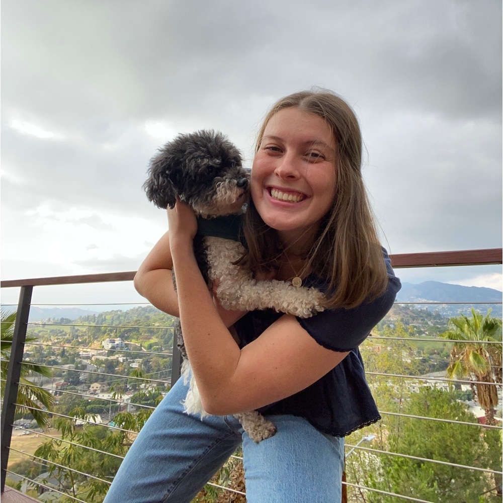 Meet your Posher, Olivia